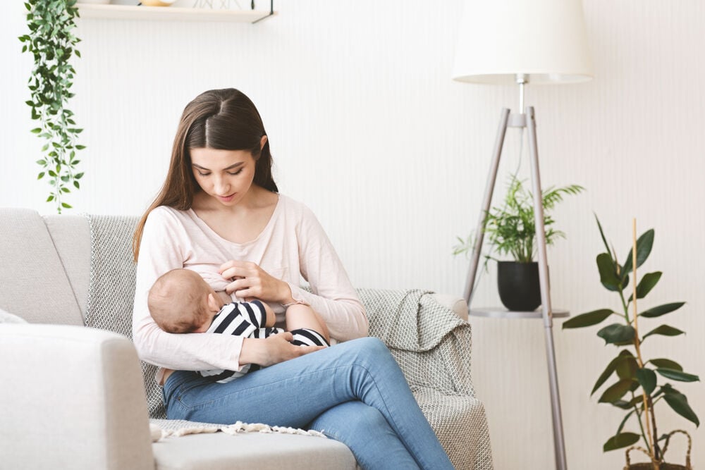 A woman following a healthy breastfeeding diet A woman following a healthy breastfeeding diet