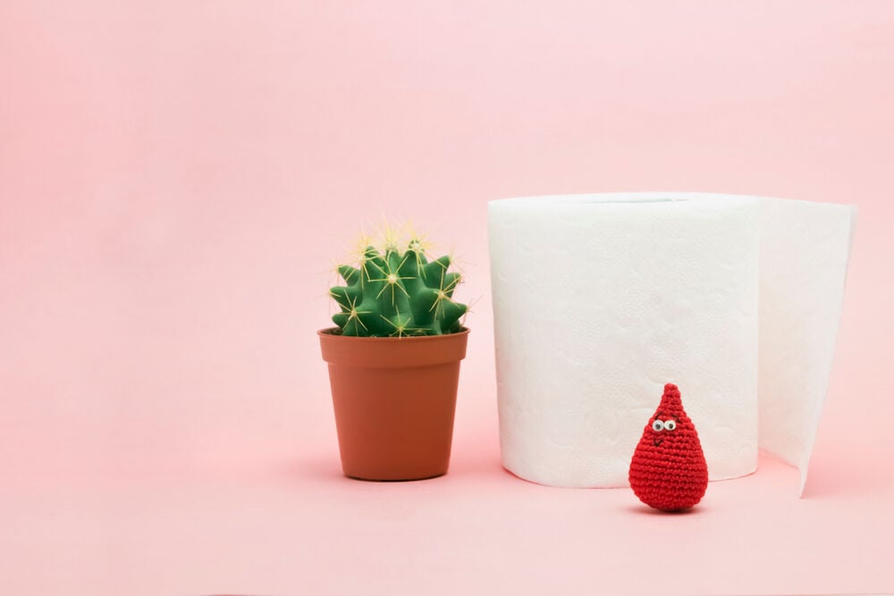 Single image 25 to 35 percent of pregnant women experience postpartum hemorrhoids
