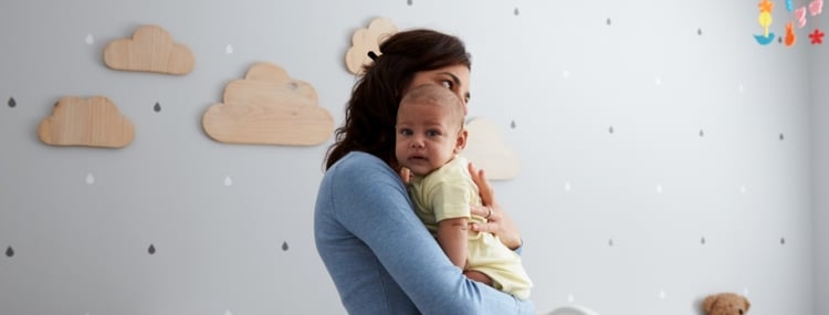 When Does Baby Stranger Anxiety Start? The Guide When Does Baby Stranger Anxiety Start? The Guide