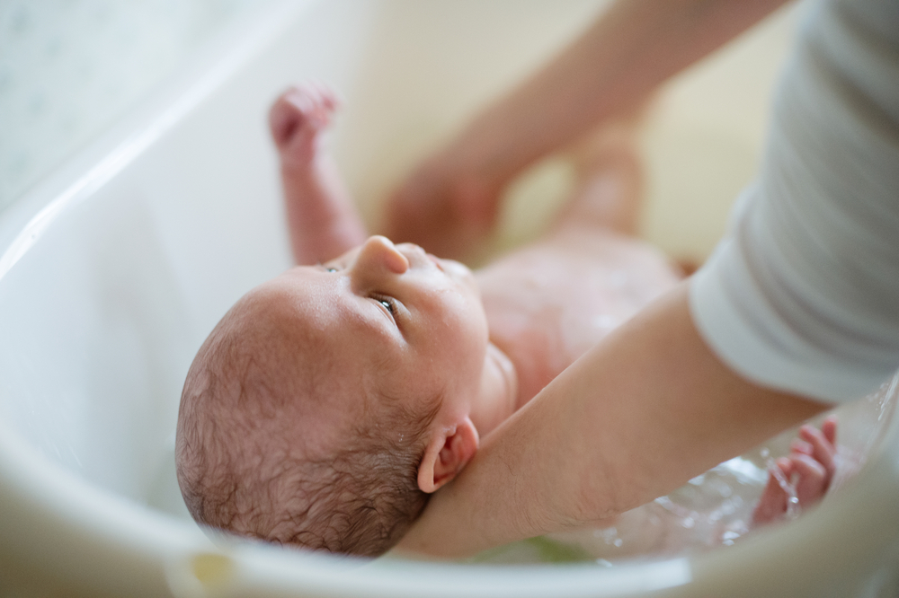 newborn bathing newborn bathing