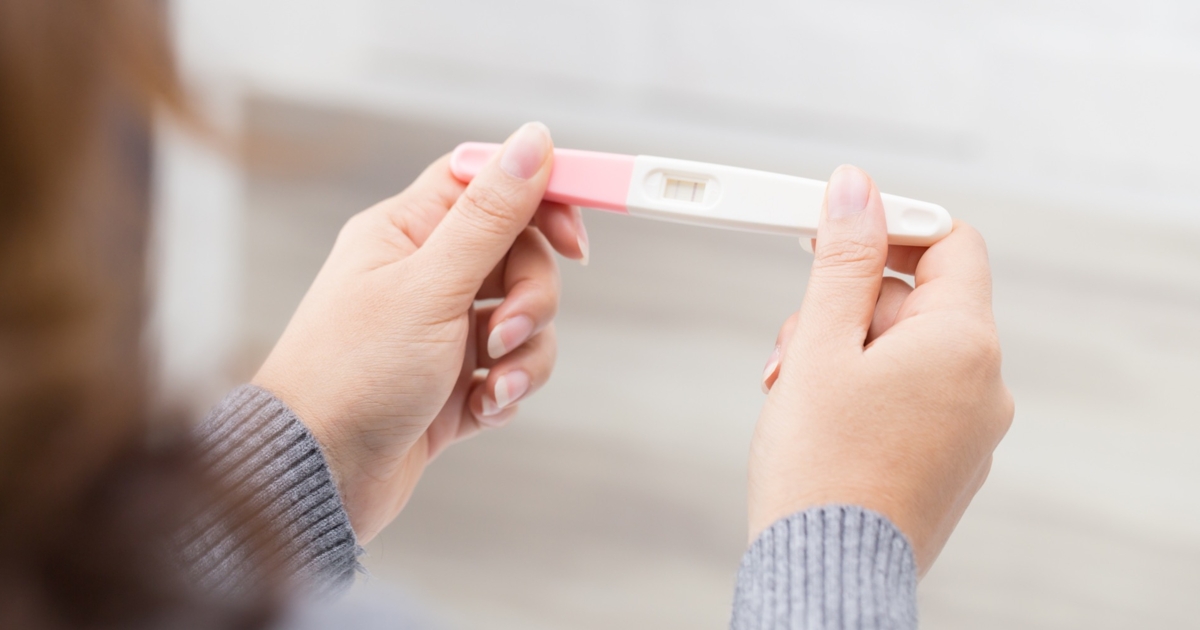 Prueba de embarazo con linea tenue: ¿qué significa?