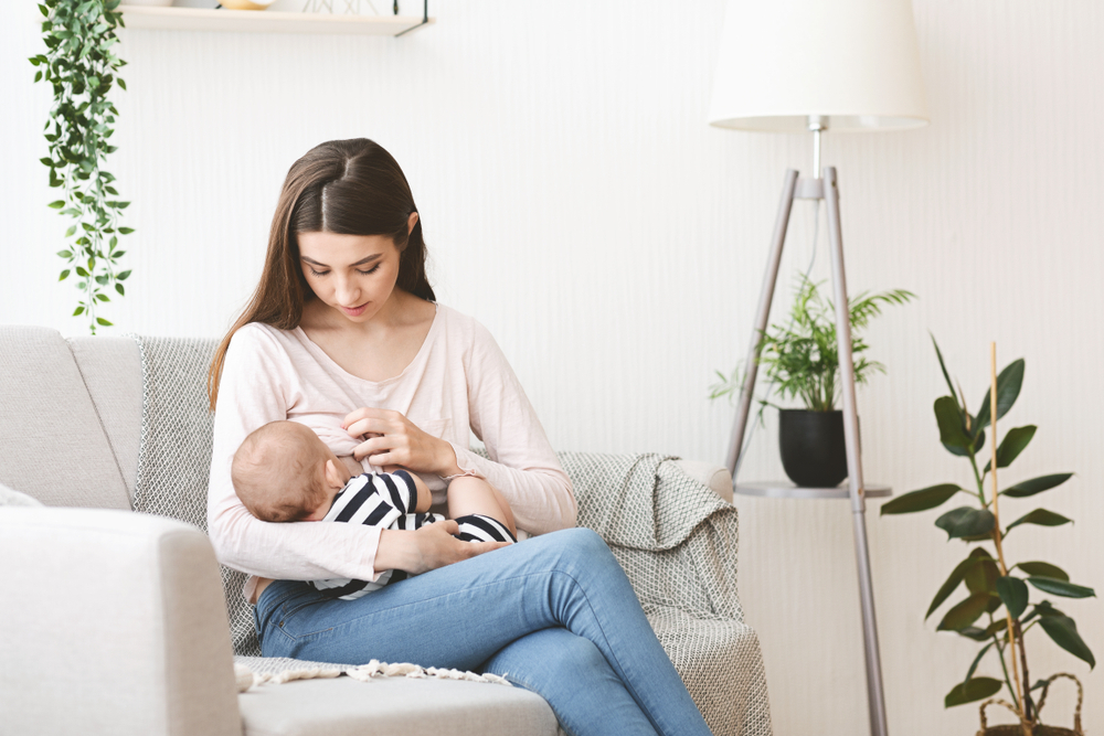 A woman following a healthy breastfeeding diet A woman following a healthy breastfeeding diet