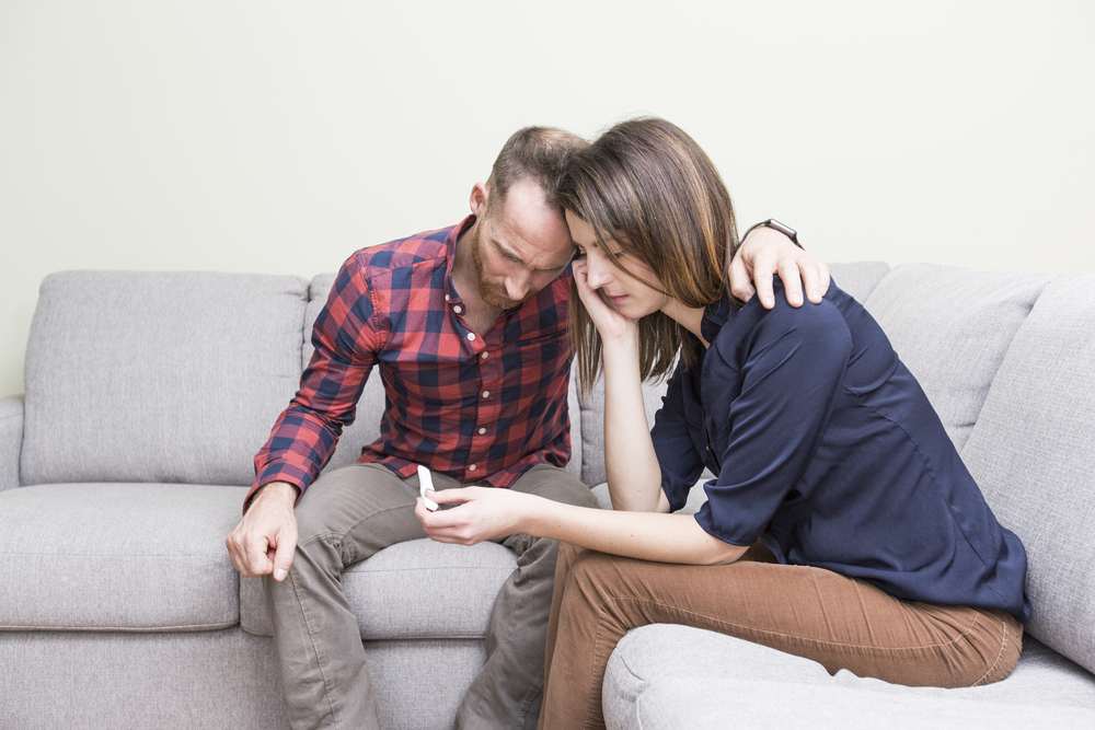 A couple having fertility problems due to smoking A couple having fertility problems due to smoking