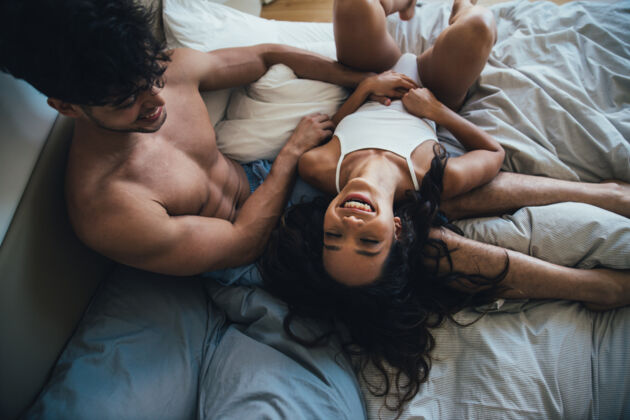 Talking about your fantasies helps you to be more confident in bed
