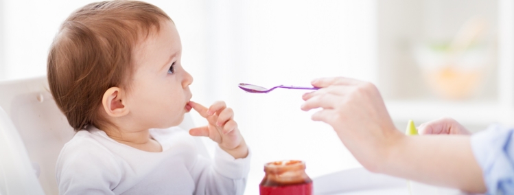 11-Month-Old Feeding Schedule: A Sample Routine to Follow