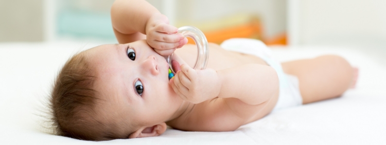Os 5 principais sintomas de dentição do bebê que você precisa saber