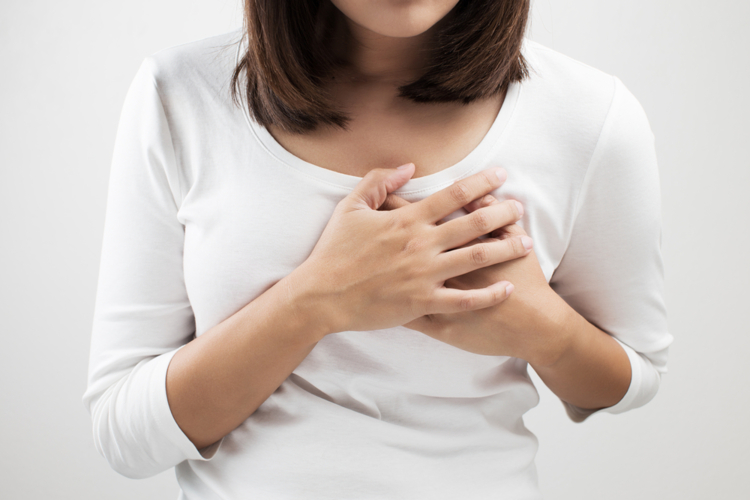 ¿Porqué duelen los pechos? ¿Menstruación o embarazo? Síntomas y causas posibles