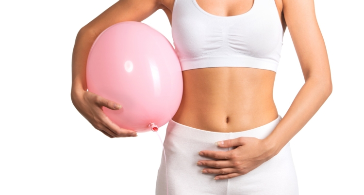 Ballonnements sévères pendant l'ovulation^: causes, symptômes et traitement